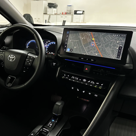 Folia do Toyota C-HR 2023 na radio 12.3" - MATOWA